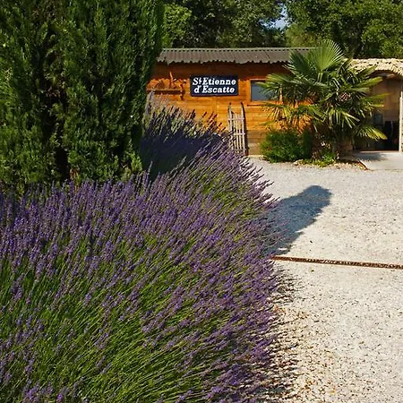 La Bastide Du Clos D'ezort Bed & Breakfast